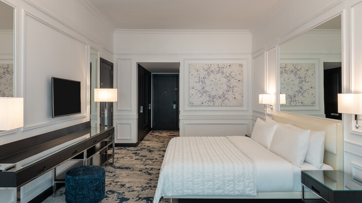 Le Meridien Club Skyline View